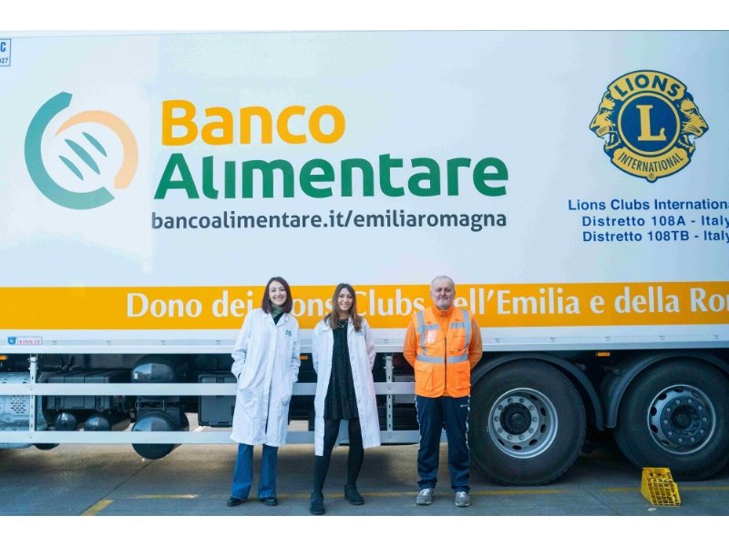 Euro Company: 4.000 conserve di frutta donate alla Fondazione Banco Alimentare