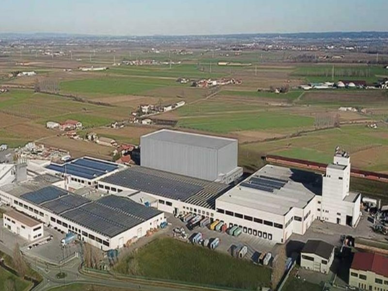 monge-sfida-le-multinazionali-del-pet-market