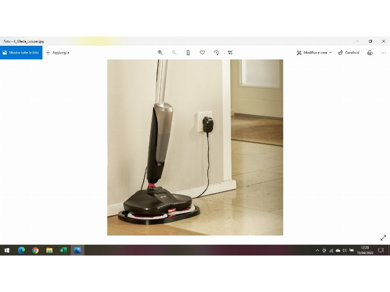 vileda-looper-il-nuovo-sistema-lavapavimenti-elettrico-spray-senza-fili-e-sempre-pronto-alluso