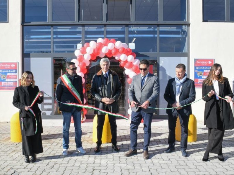 Riapre il Carrefour Market di S. Martino in Freddana (Lu)