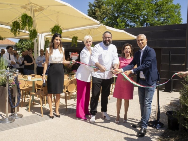 Rimini, apre il nuovo Chiosco in centro