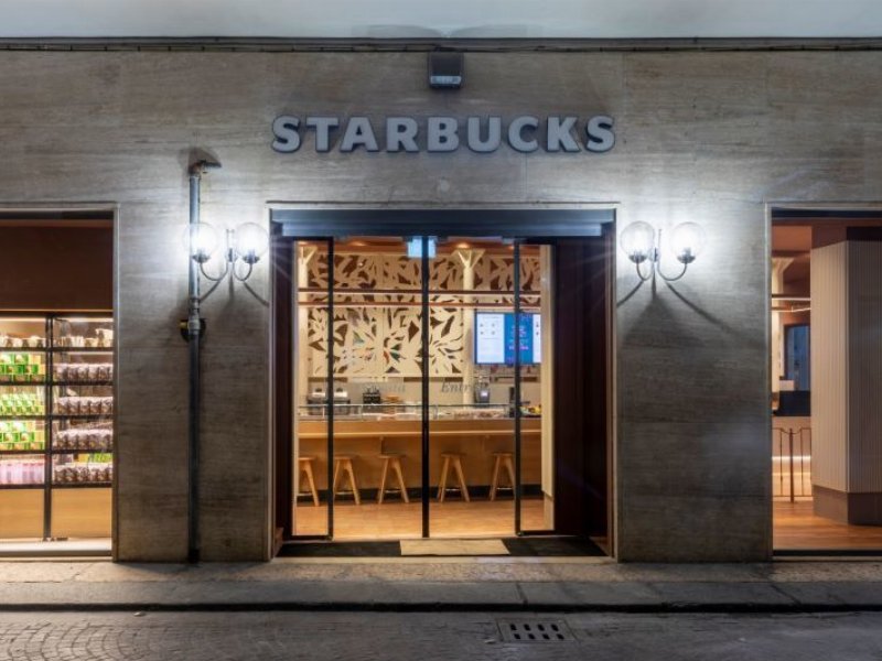 Starbucks apre a Verona il primo negozio