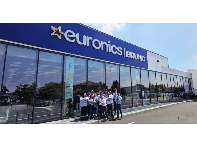 Bruno-Euronics festeggia il 1° anniversario dello store di Mantova