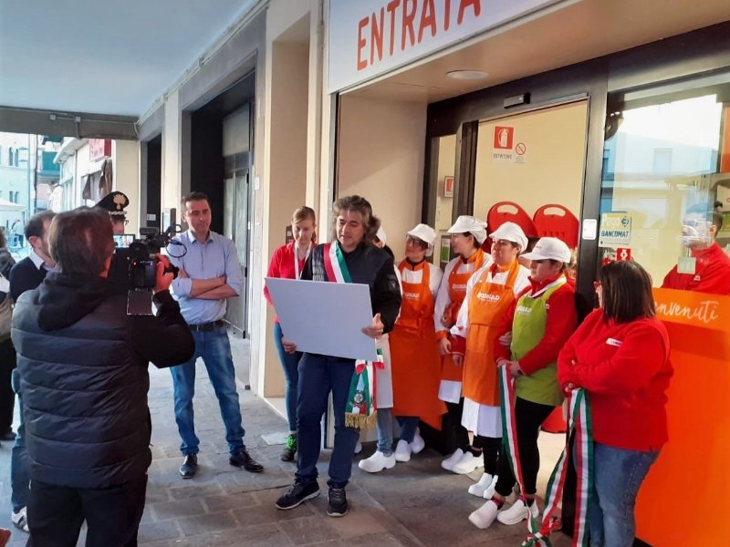 Conad dona oltre 2,2 milioni di euro a 25 ospedali italiani