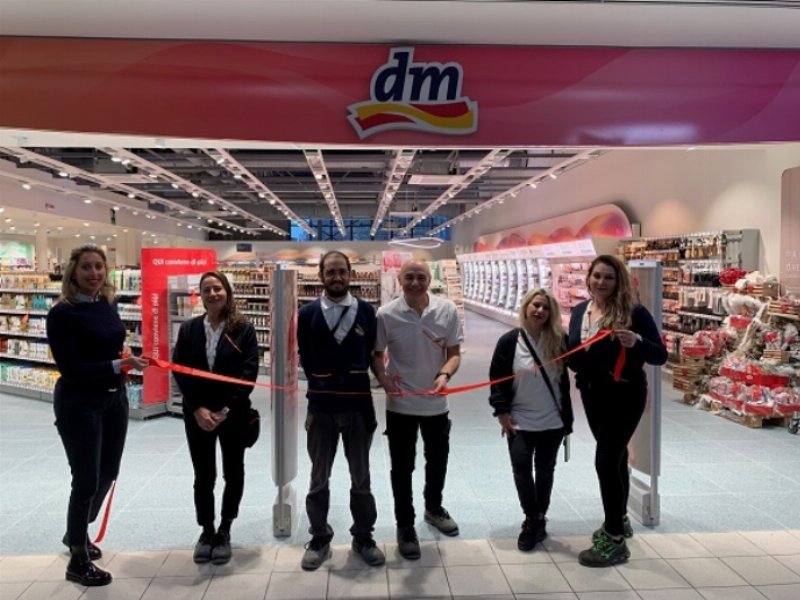 Dm drogerie markt inaugura a Bologna