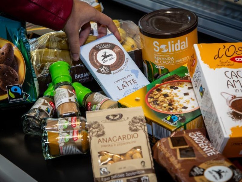 Fairtrade: i consumi etici di prodotti  hanno tenuto anche nel 2022 nonostante il caro vita