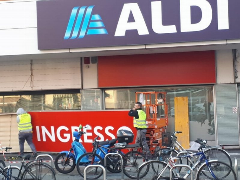 aldi-il-28-dicembre-taglio-del-nastro-nel-negozio-di-viale-monza-a-milano