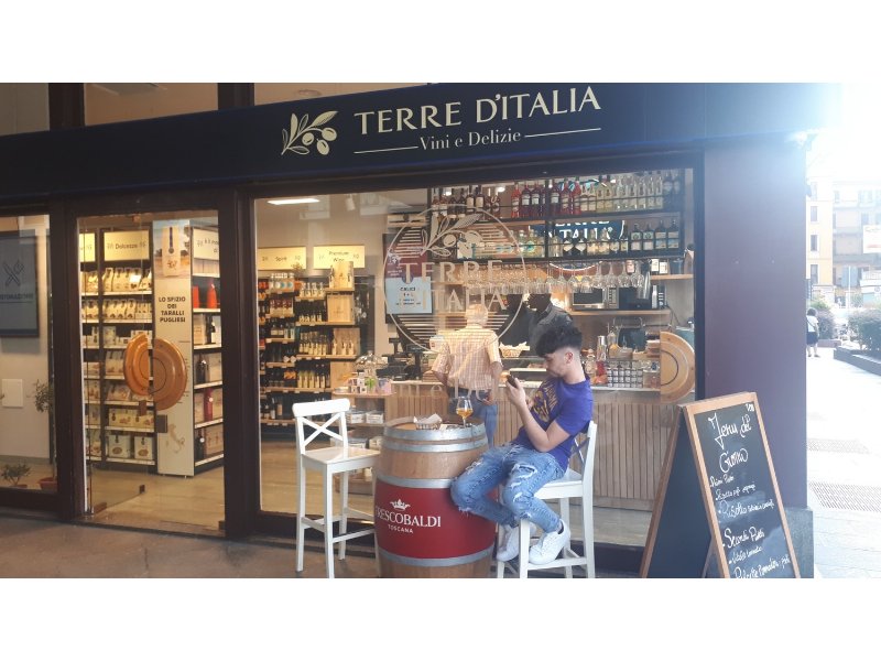 carrefour-apre-il-primo-ristorante-slash-bar-e-shop-a-insegna-terre-ditalia