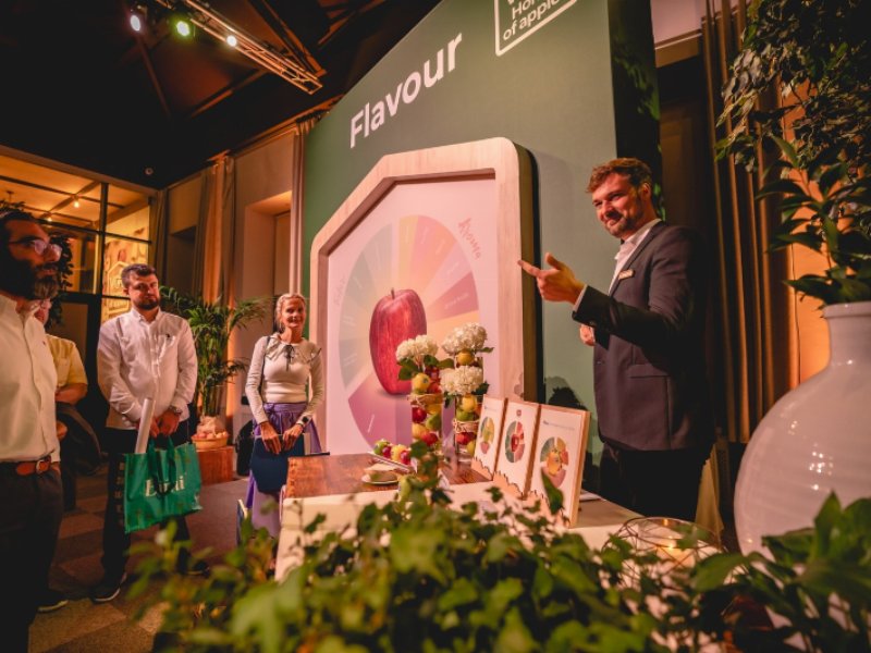 fruit-attraction-con-vog-va-in-scena-il-nuovo-modo-di-comunicare-la-mela