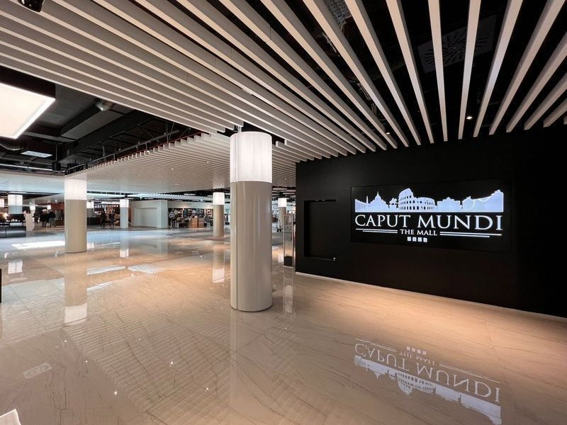 Il centro commerciale Caput Mundi chiude... almeno provvisoriamente