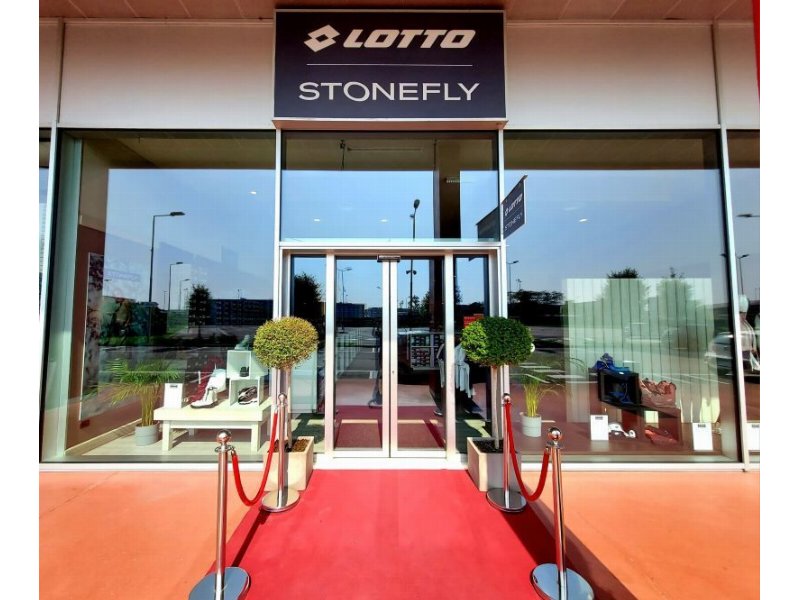 Lotto e Stonefly, aperto il nuovo store nel Fashion City Outlet di San Giuliano Milanese