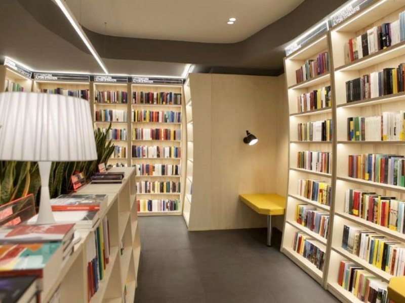 Mondadori Bookstore | MA apre a Reggio Emilia