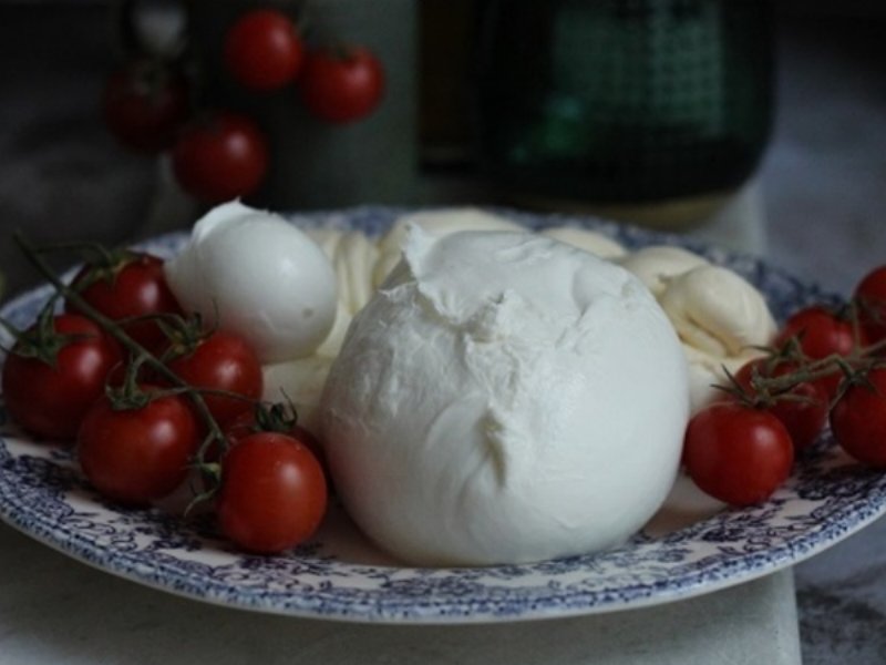 Mozzarella dop, presentato a Milano l’Osservatorio economico