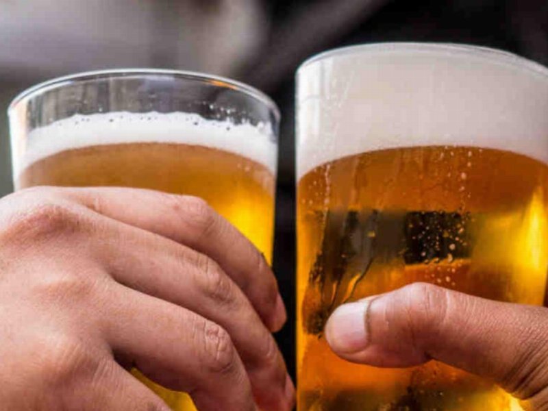 Nel 2022 consumi di birra trainati da Horeca e import