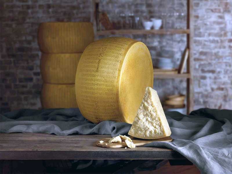 Parmigiano reggiano al massimo storico: fatturato 2022 a un soffio dai 3 miliardi