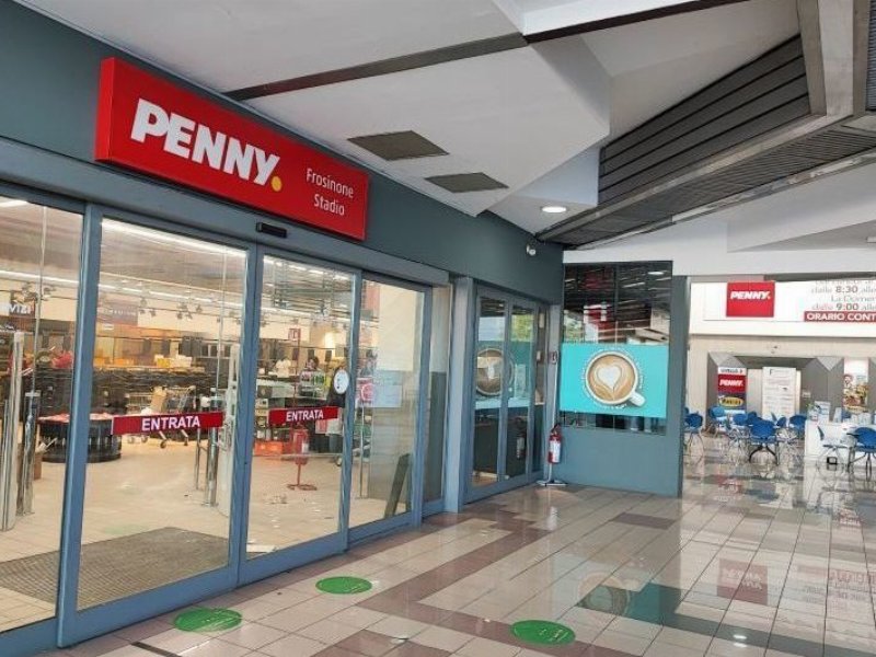 Penny fa ancora shopping nella Capitale