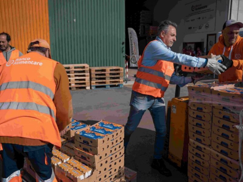 Pomì dona 100.000 pasti grazie a Banco Alimentare