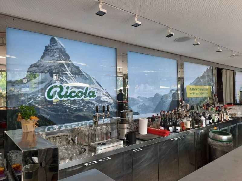 Ricola con il Fior Fiore della Svizzera