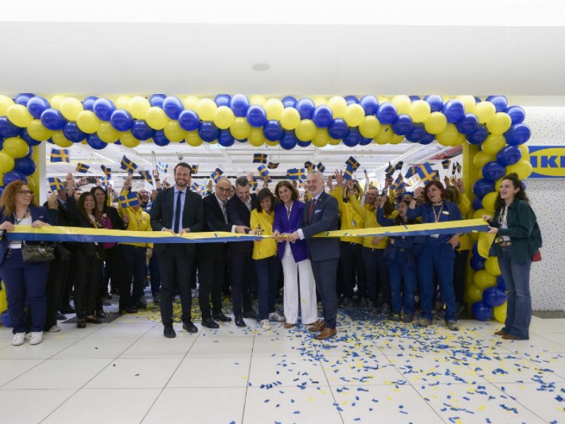 Taglio del nastro per il primo XS store Ikea d’Italia