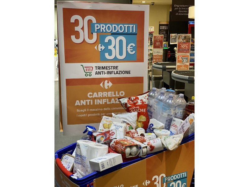 Trimestre anti-inflazione, da Carrefour 30 prodotti a marchio a 30 euro