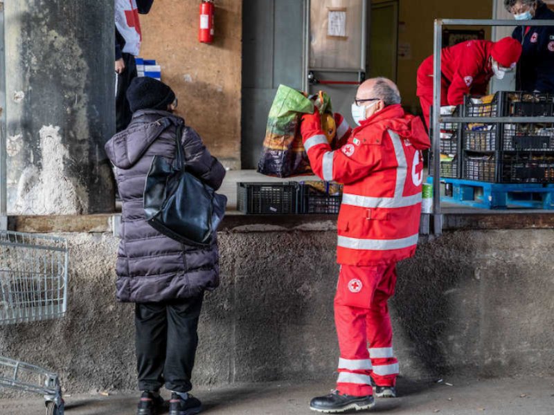 Eridania e Croce Rossa sostengono le famiglie più vulnerabili