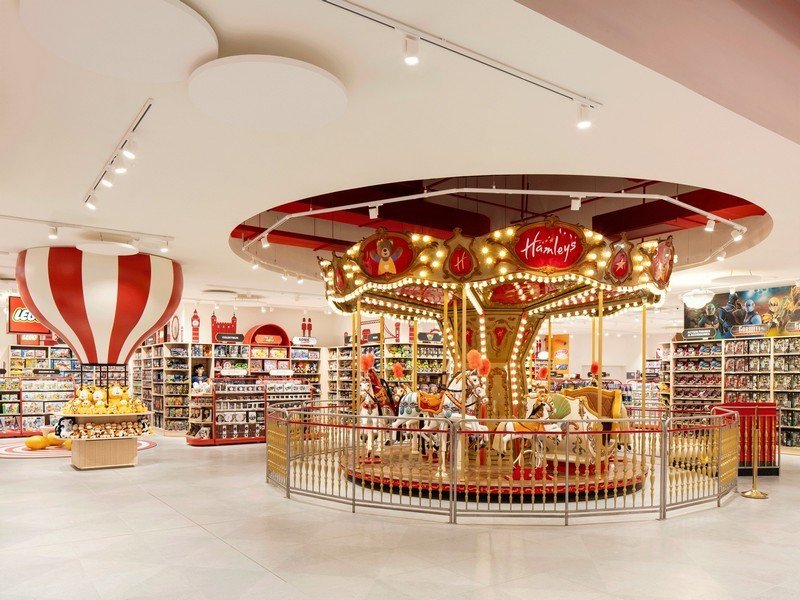 Hamleys apre a Oriocenter: prima prova in un centro commerciale