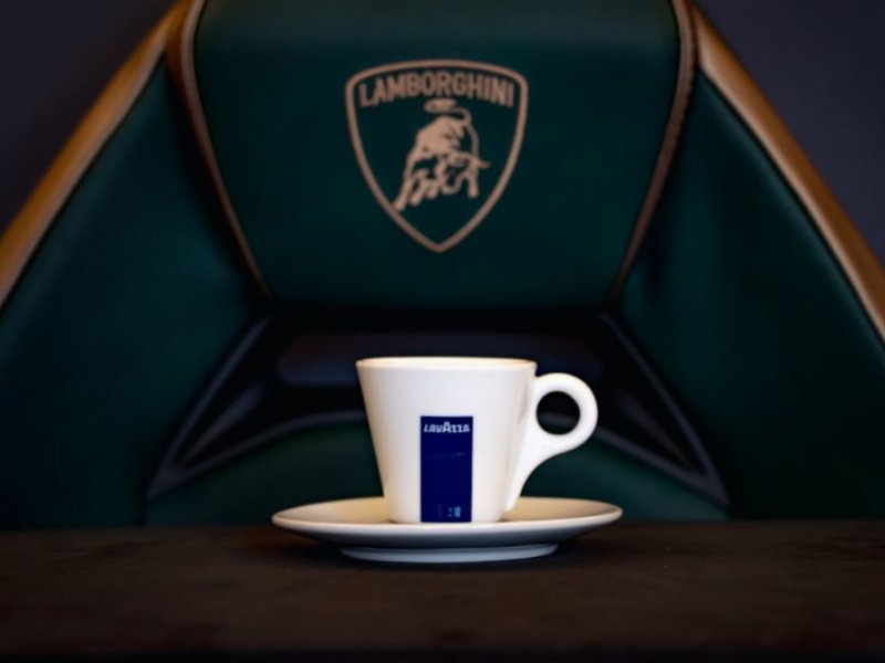 Lavazza e Automobili Lamborghini annunciano una partnership