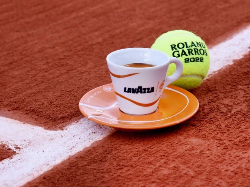 Lavazza torna sui campi del Roland-Garros per un'esperienza di caffè a 360°