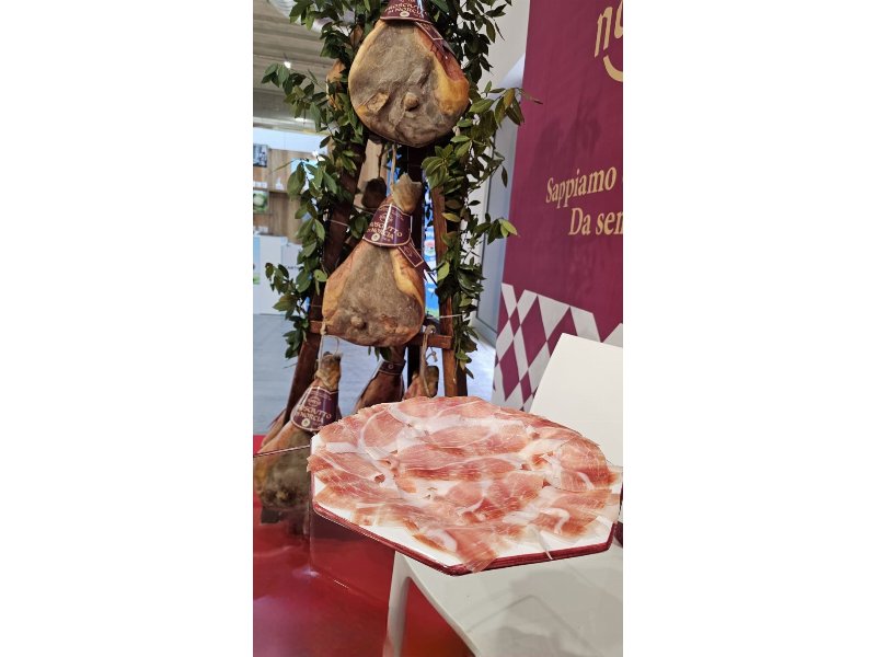 Prosciutto di Norcia Igp: forte crescita della produzione in vaschette