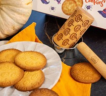 Marcato propone il set per preparare in casa i biscotti a tema Halloween
