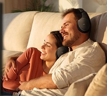 Meliconi lancia le nuove cuffie tv wireless Full Digital per la visione in coppia o in famiglia