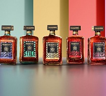 Disaronno lancia la collezione limited edition dedicata ai 500 anni