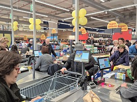A marzo lo shopping di Pasqua salva le vendite al dettaglio: +2,1% a volume