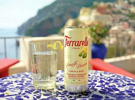 Ferrarelle con AriZona Beverage lancia la sua nuova gamma in lattina per il mercato Usa
