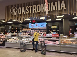 Vendite al dettaglio: a ottobre si ferma la caduta. Speranze nella corsa agli acquisti a Natale Vendite al dettaglio: a ottobre si ferma la caduta. Speranze nella corsa agli acquisti a Natale