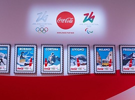 Coca Cola celebra la pins mania al The Peak ai Giochi di Milano-Cortina