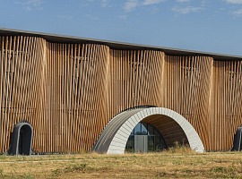 Planet Farms inaugura il nuovo stabilimento a Cirimido: un modello per il vertical farming