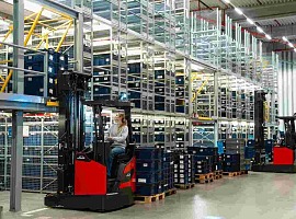 Con i carrelli retrattili Ri14-Ri18 Linde MH ottimizza la logistica di magazzino