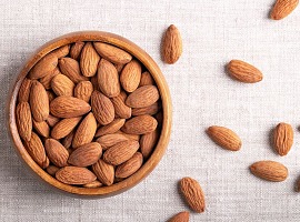 YouGov: è snack-mania. Quasi 8 italiani su 10 non rinunciano al “quarto pasto”