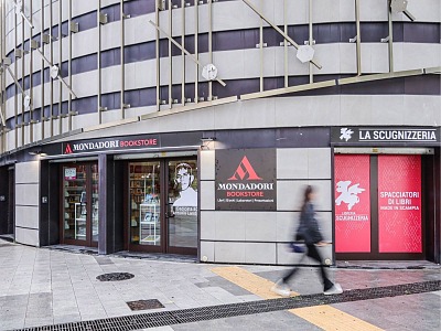 Mondadori Store inaugura a Scampia il Mondadori Bookstore "La Scugnizzeria"