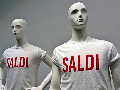 I saldi estivi chiudono agosto con una flessione del 2,6% in valore