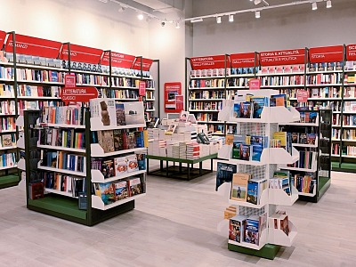 Mondadori store rafforza la presenza in Puglia con due librerie a Molfetta e a Taranto