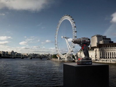 Lidl da Guiness World Record: un trapano Parkside fa muovere il celebre London Eye Lidl da Guiness World Record: un trapano Parkside fa muovere il celebre London Eye
