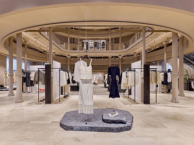 Zara riapre lo store di Roma nello storico Palazzo Bocconi in via del Corso