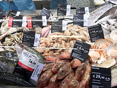 Il Conad di Valdobbiadene (Tv) riapre e rinnova i banchi serviti