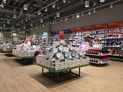 Mondadori Bookstore arriva nel distretto commerciale Waterfront Mall di Genova e a Barletta