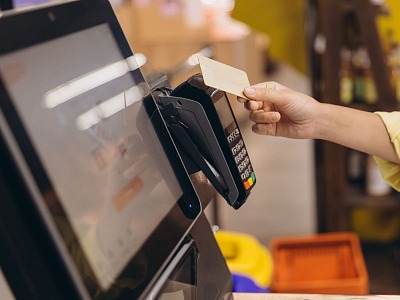 Adyen affianca Obi per superare le barriere tra retail fisico e marketplace digitale