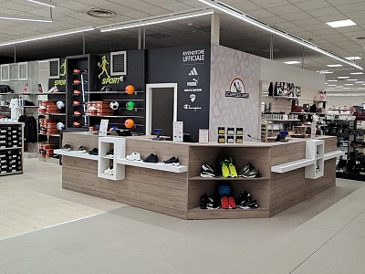 Scarpe&scarpe sbarca a ferrara con uno store di 1.500 mq e un’area dedicata al mondo sport