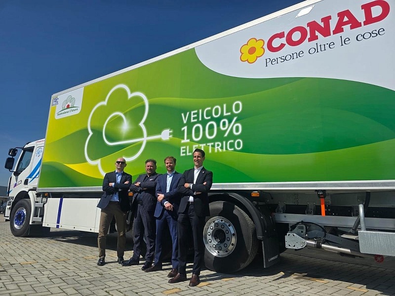 LC3 E Renault Trucks insieme per il trasporto sostenibile negli store PAC 2000A Conad