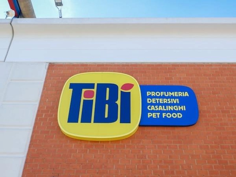 Pam Panorama presenta il drugstore Tibi